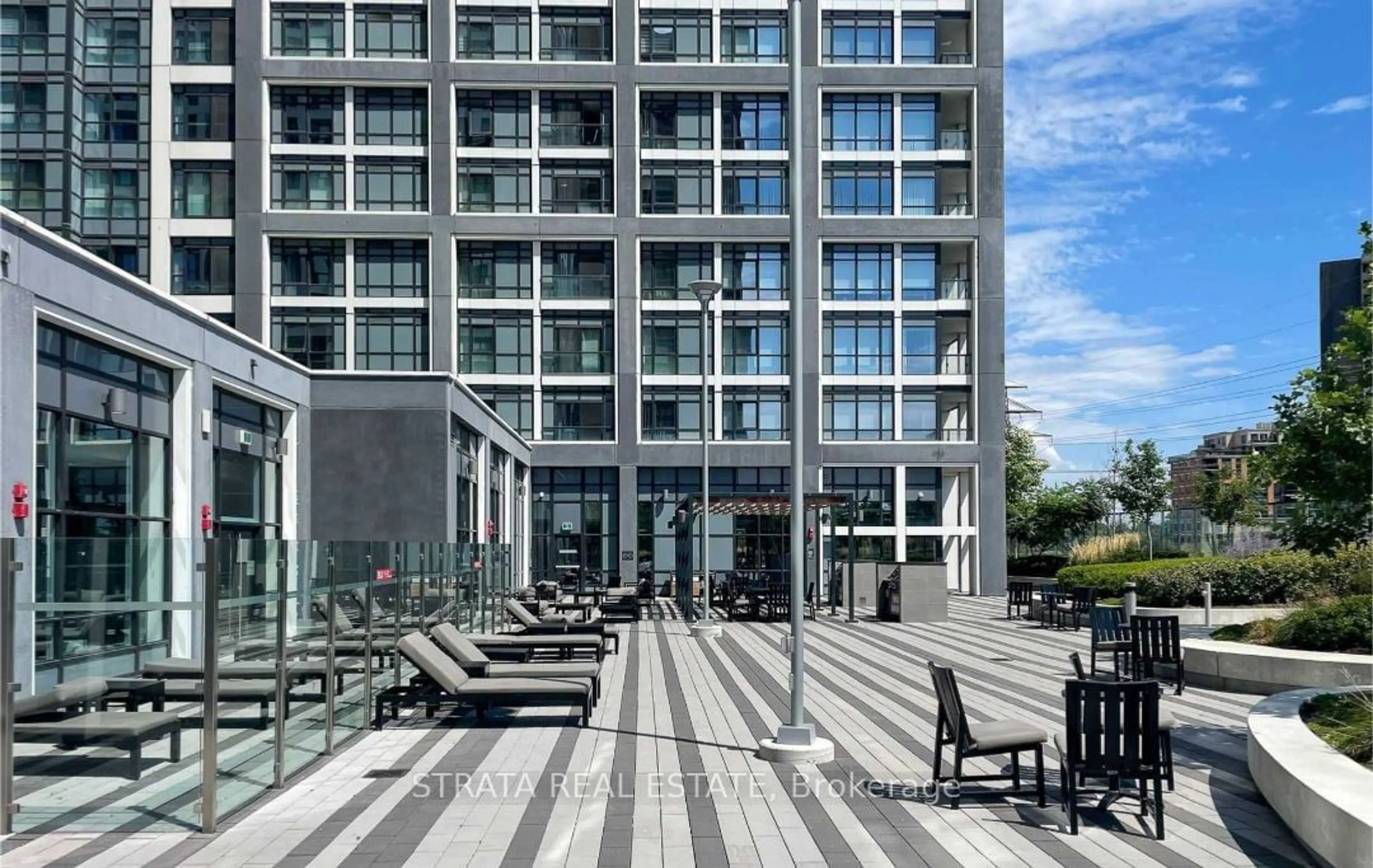 Patio, building for 7 Mabelle Ave #1606, Toronto Ontario M9A 0C9