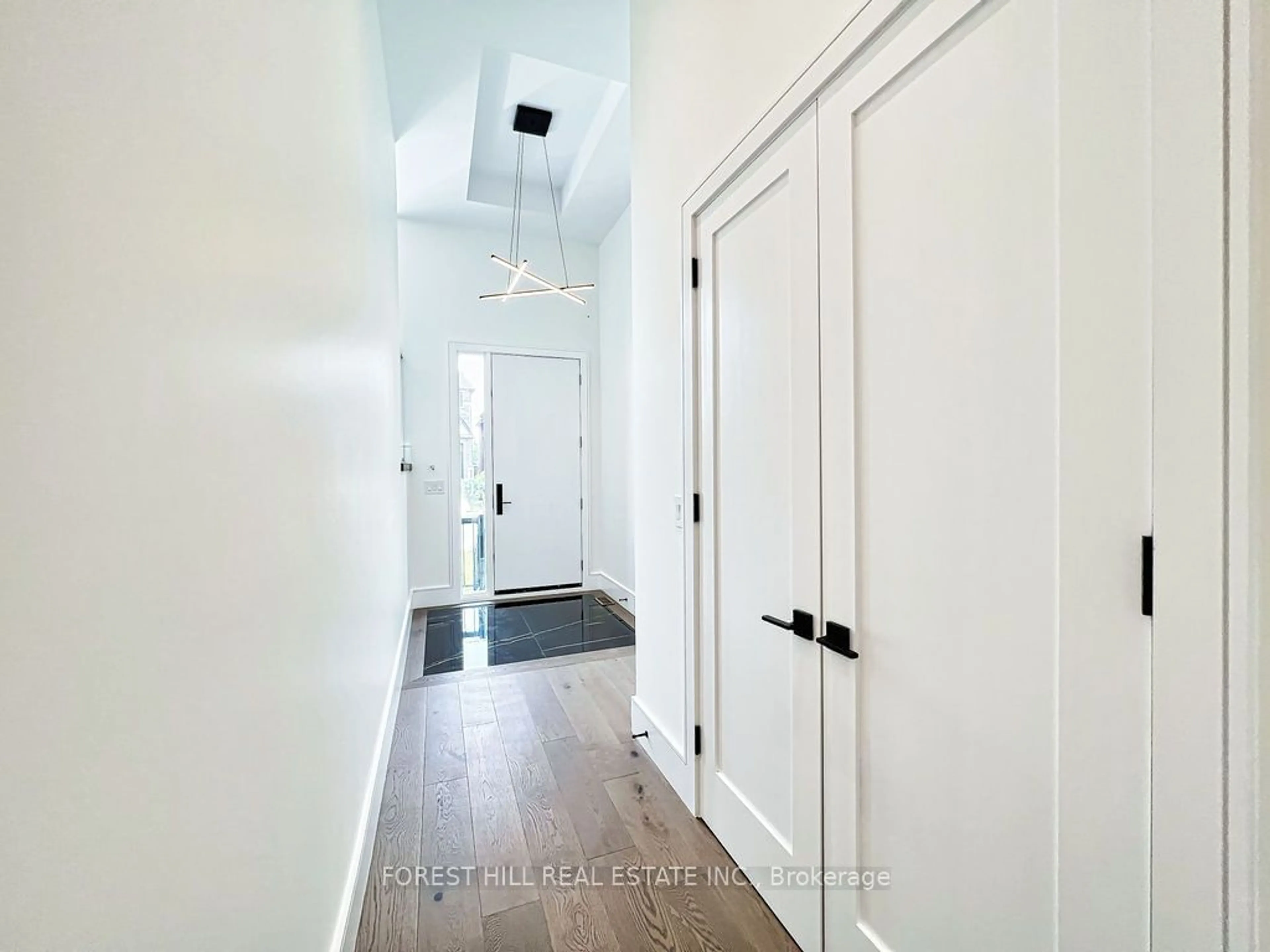 Indoor entryway for 69 Harding Ave, Toronto Ontario M6M 3A4