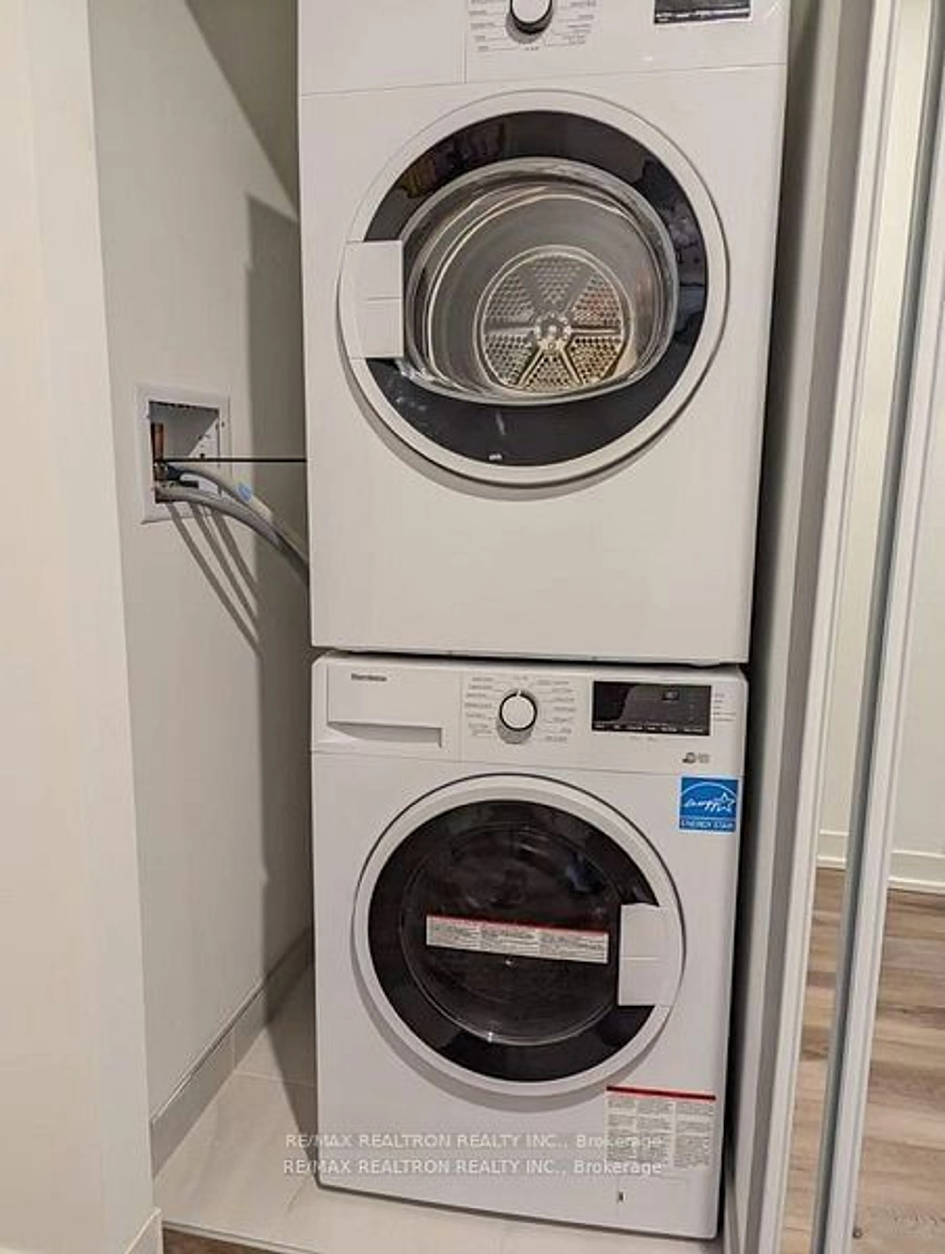 Laundry room for 1808 St. Clair Ave. West Ave, Toronto Ontario M6N 1J5