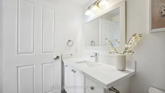 Additional property image - 2199 Sixth Line Unit 411