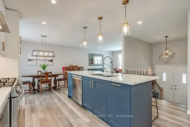 Additional property image - 693 Inverary Rd
