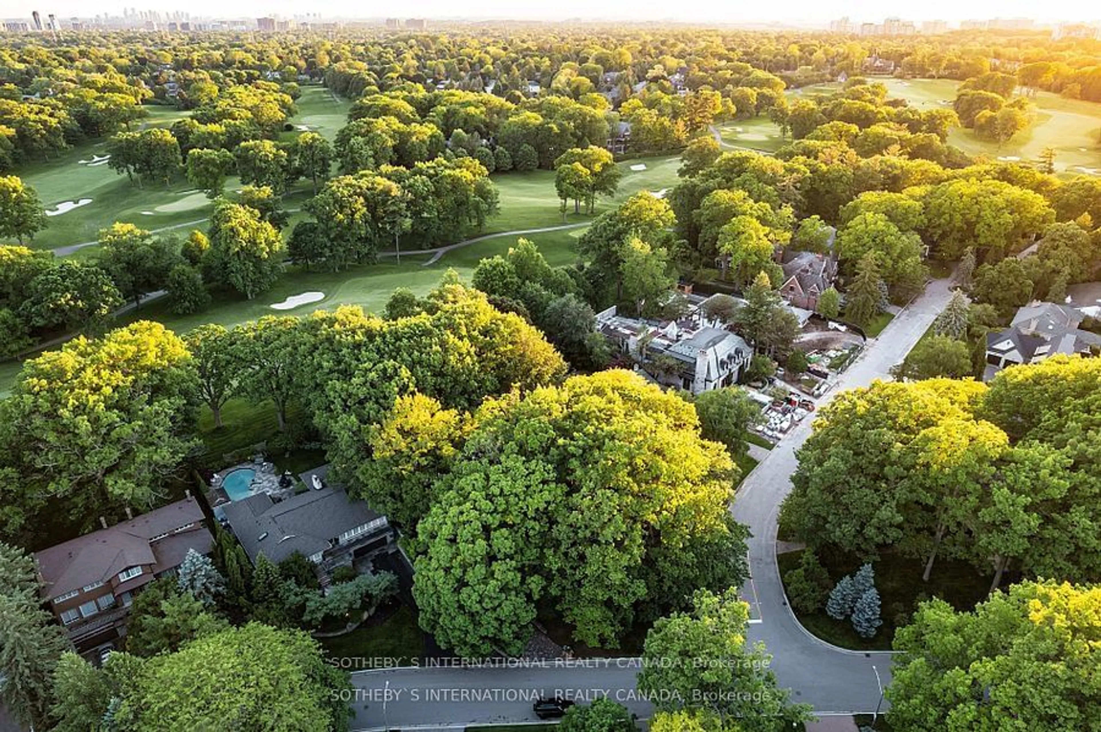 A pic from outside/outdoor area/front of a property/back of a property/a pic from drone, forest/trees view for 38 Edenbrook Hill, Toronto Ontario M9A 3Z6