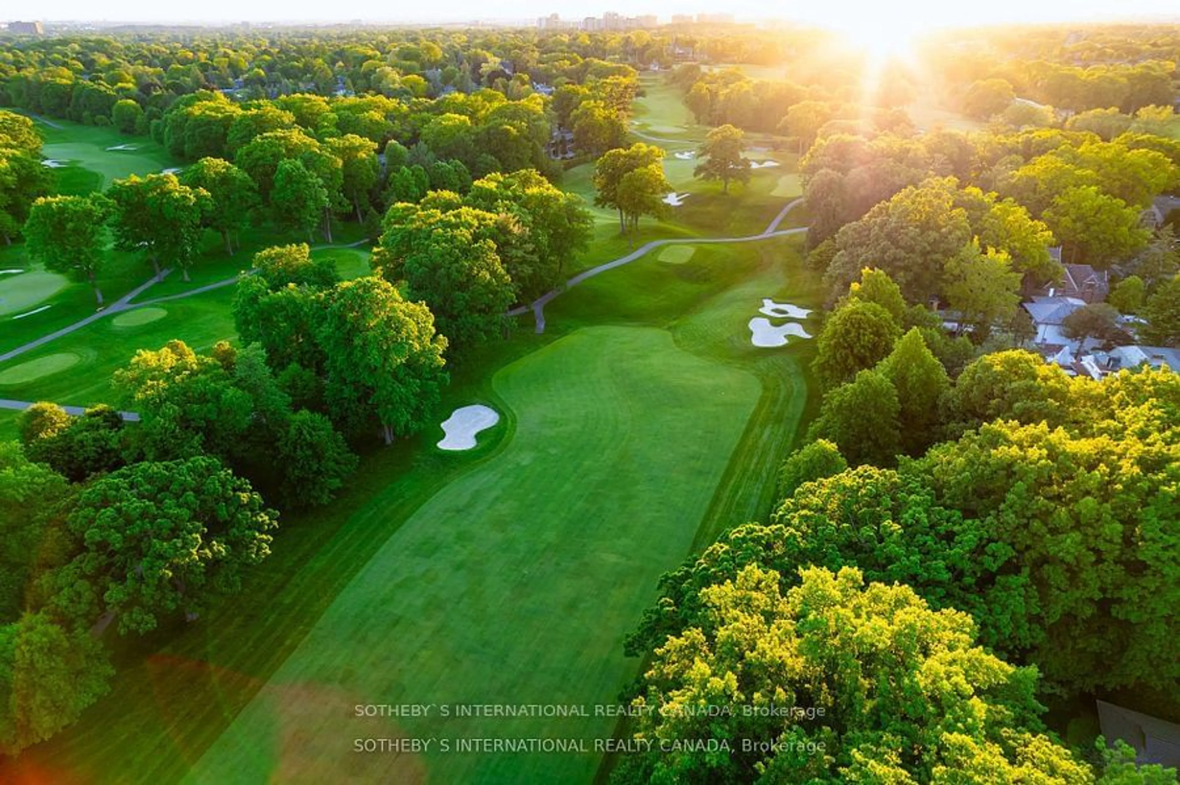 A pic from outside/outdoor area/front of a property/back of a property/a pic from drone, forest/trees view for 38 Edenbrook Hill, Toronto Ontario M9A 3Z6