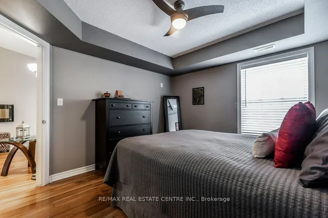 Additional property image - 1360 Main St Unit 409
