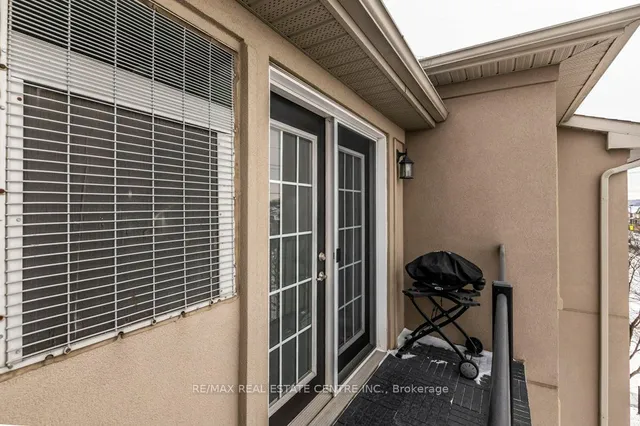 Additional property image - 1360 Main St Unit 409