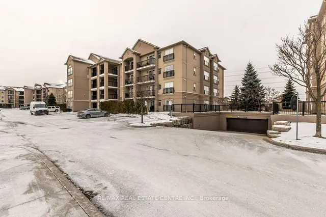 Additional property image - 1360 Main St Unit 409