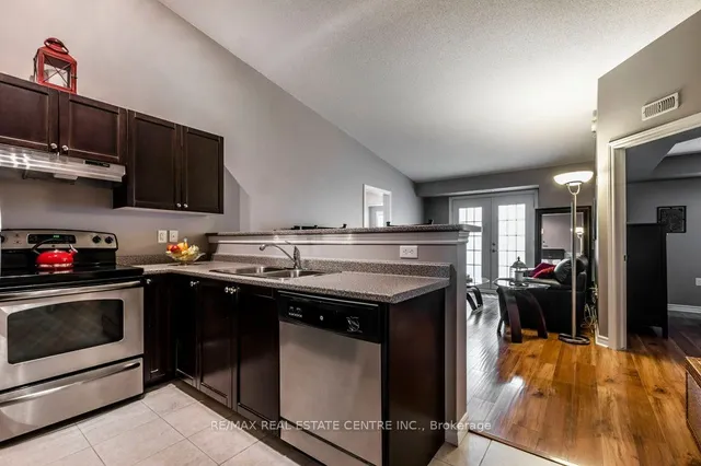 Additional property image - 1360 Main St Unit 409