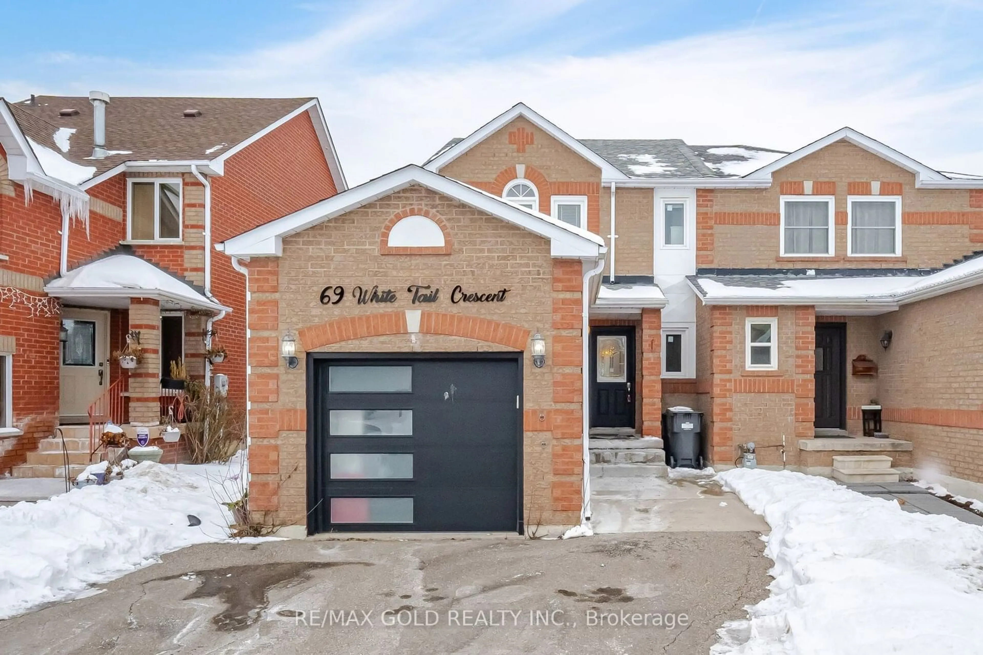 Home with brick exterior material, street for 69 White Tail Cres, Brampton Ontario L6Y 5C1