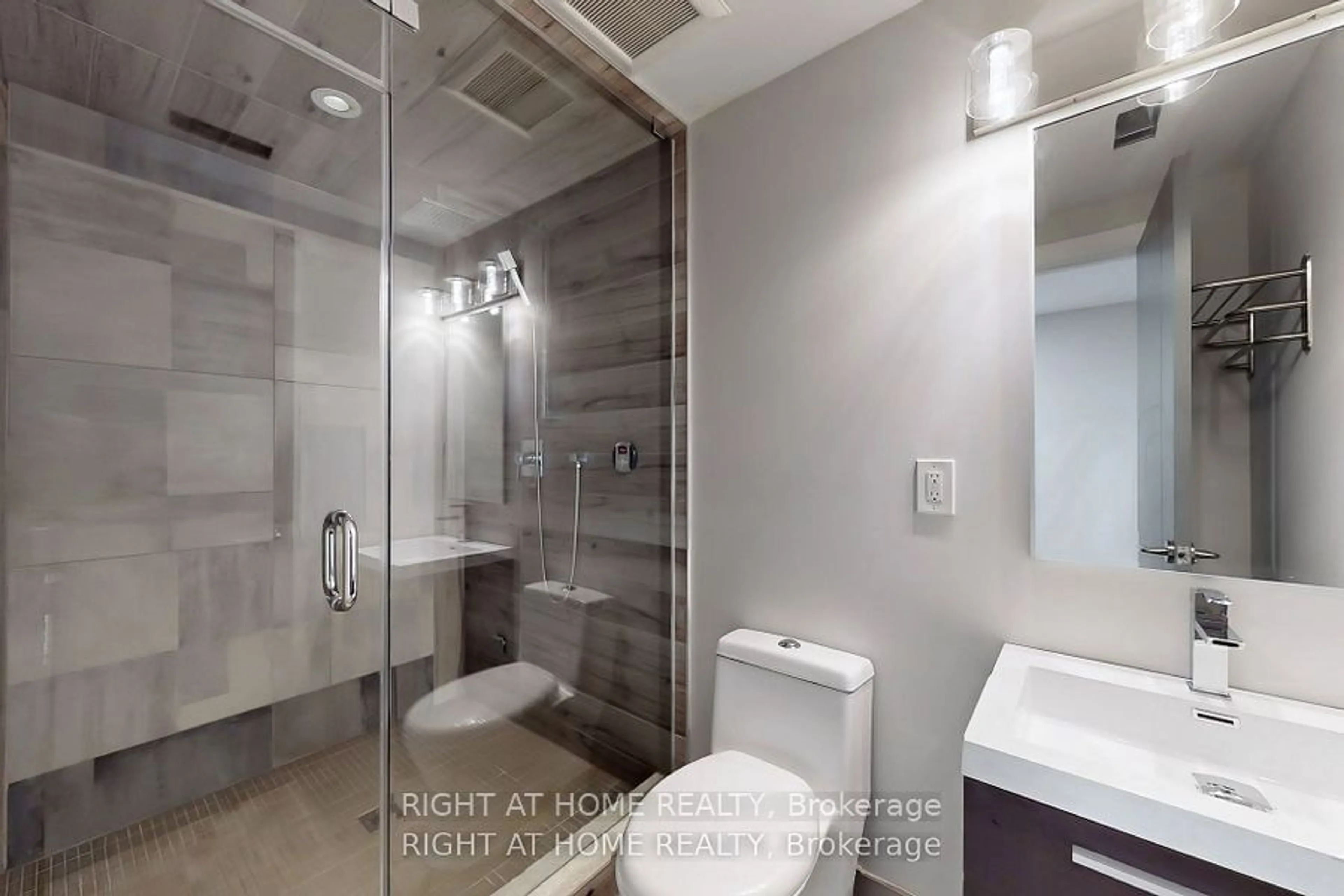 Contemporary bathroom, ceramic/tile floor for 450 A Valermo Dr, Toronto Ontario M8W 2M4