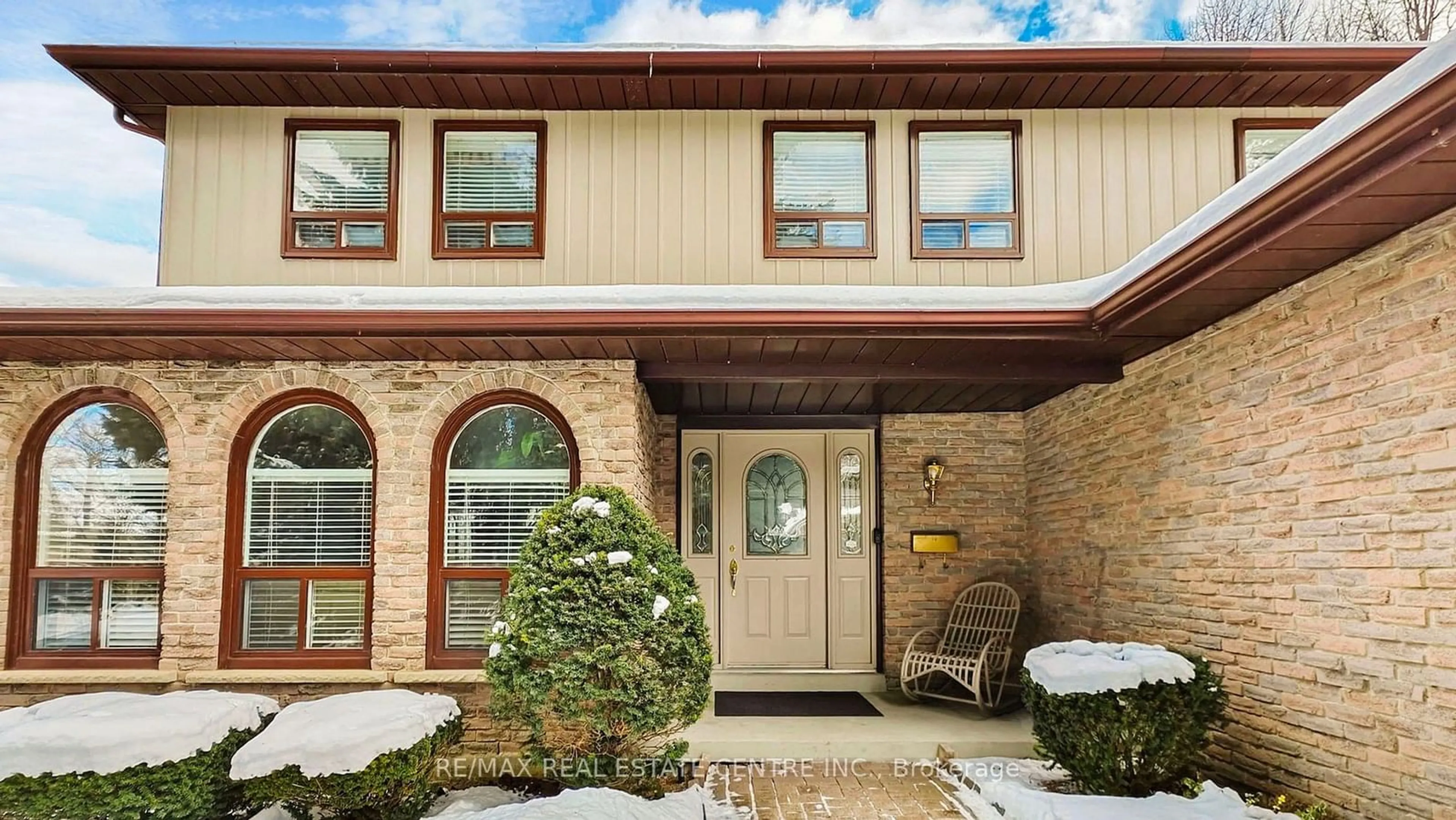 Home with brick exterior material, street for 1470 Flaminia Crt, Mississauga Ontario L5J 3Z6