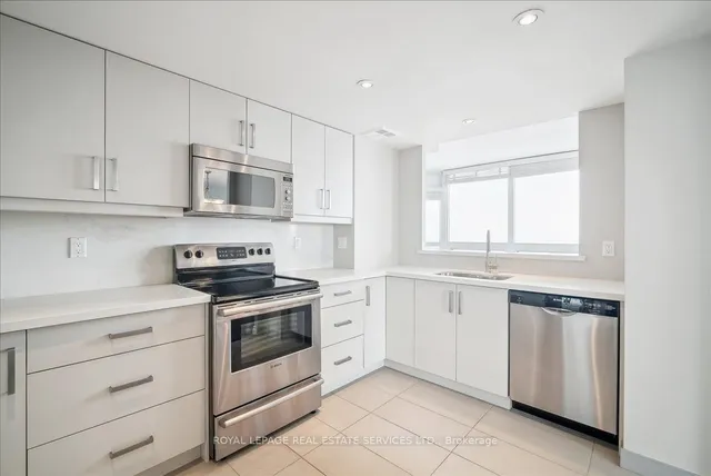 Additional property image - 8 Lisa St Unit 1707