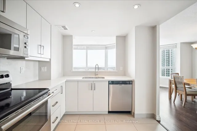 Additional property image - 8 Lisa St Unit 1707