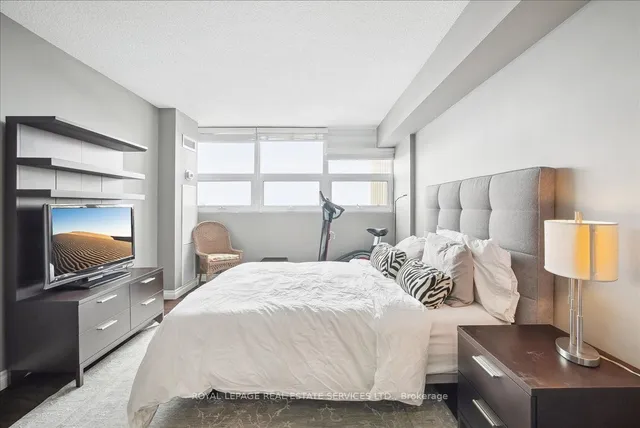 Additional property image - 8 Lisa St Unit 1707