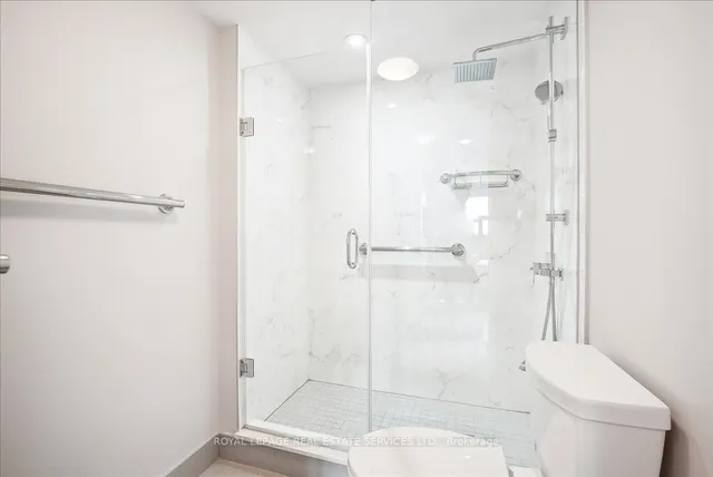 Additional property image - 8 Lisa St Unit 1707
