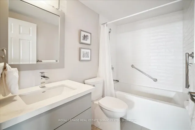 Additional property image - 8 Lisa St Unit 1707