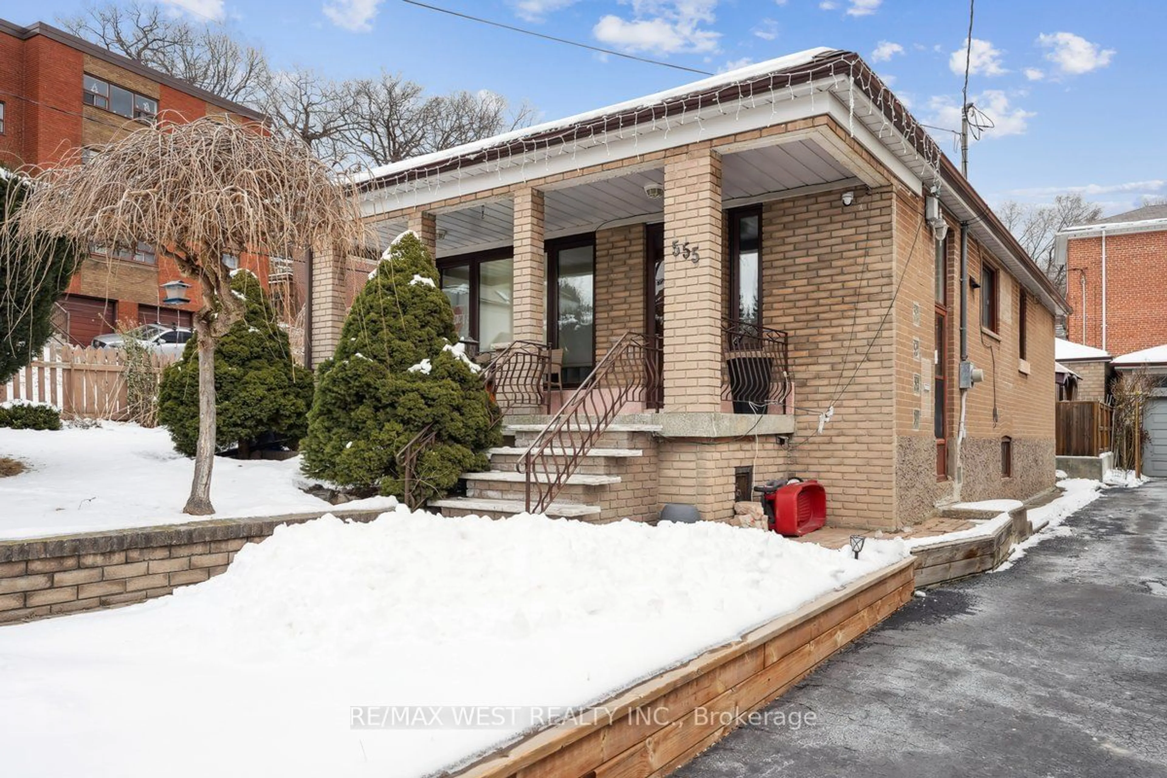 Home with brick exterior material, street for 555 Silverthorn Ave, Toronto Ontario M6M 3J1