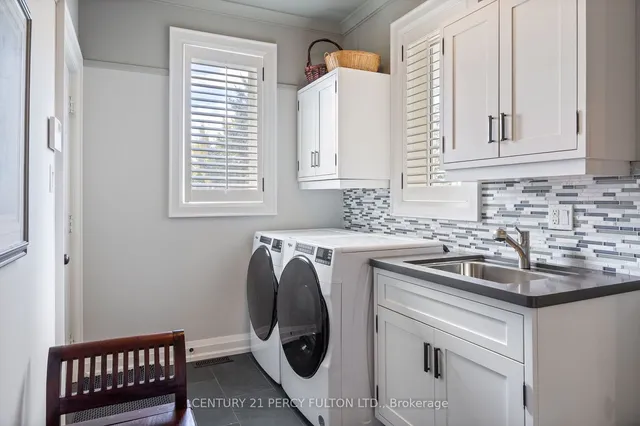Additional property image - 990 John Watt Blvd