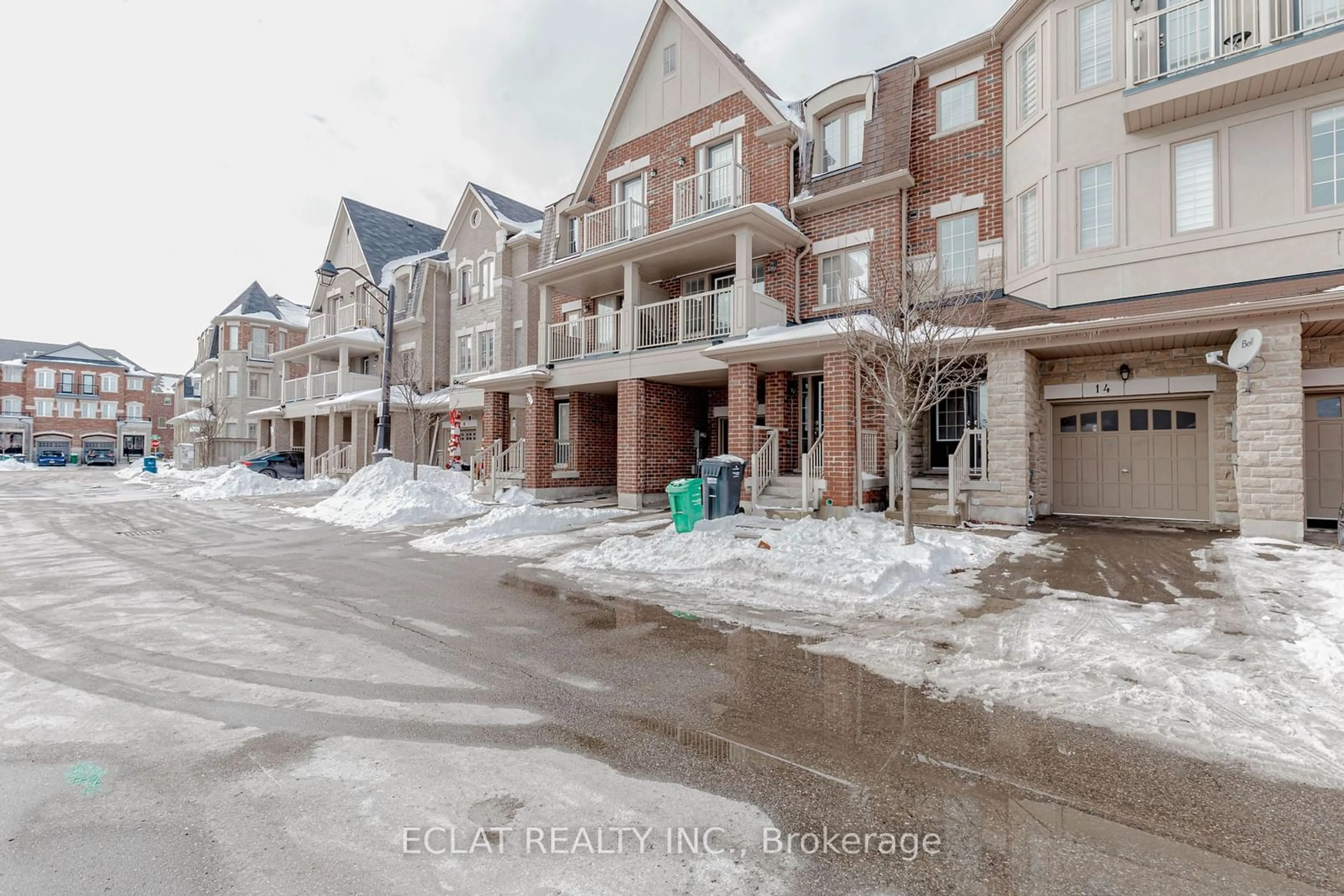 A pic from outside/outdoor area/front of a property/back of a property/a pic from drone, street for 14 Tollgate St, Brampton Ontario L6Z 0J1