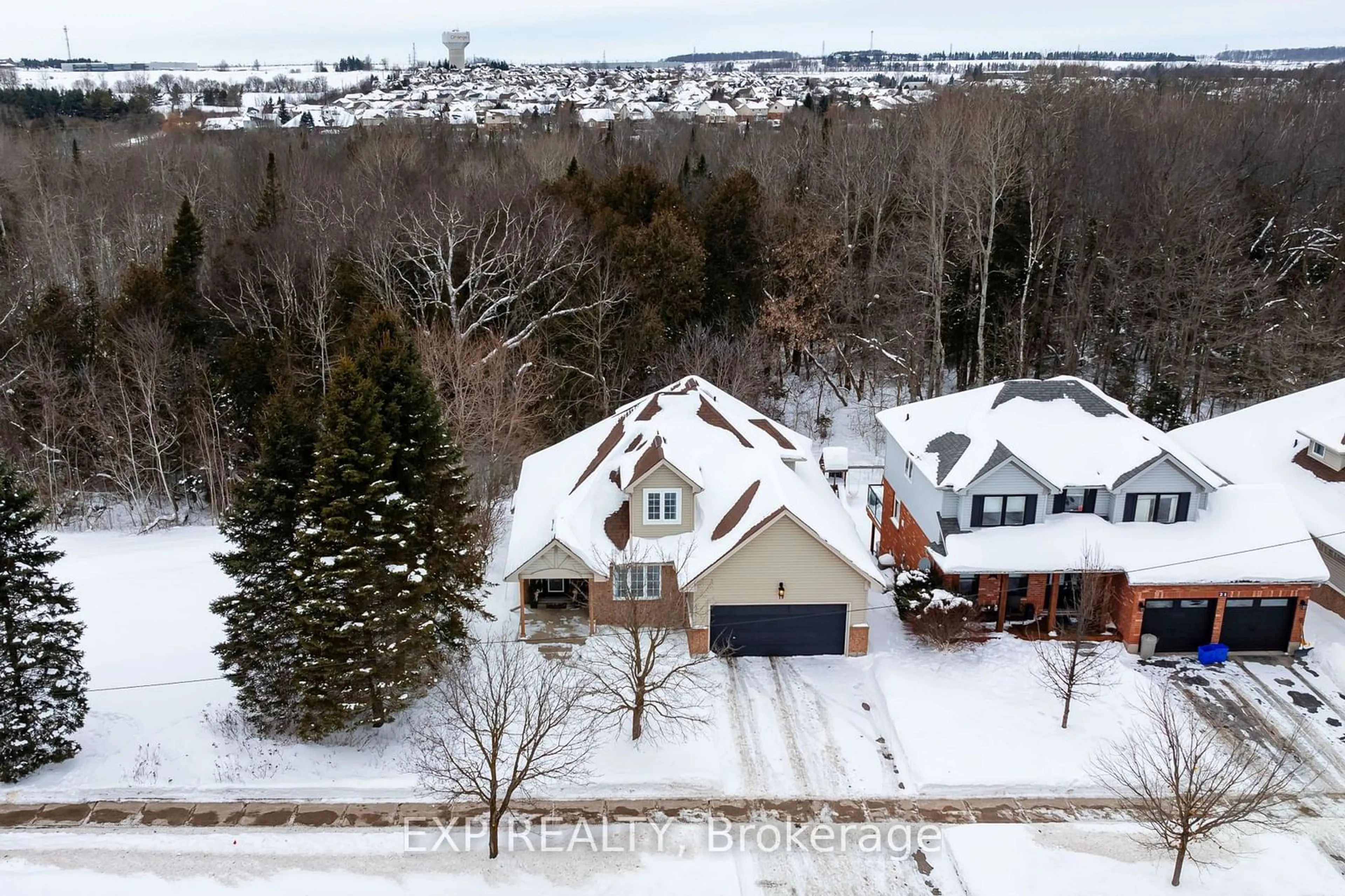 A pic from outside/outdoor area/front of a property/back of a property/a pic from drone, mountain view for 19 Alder St, Orangeville Ontario L9W 5A3