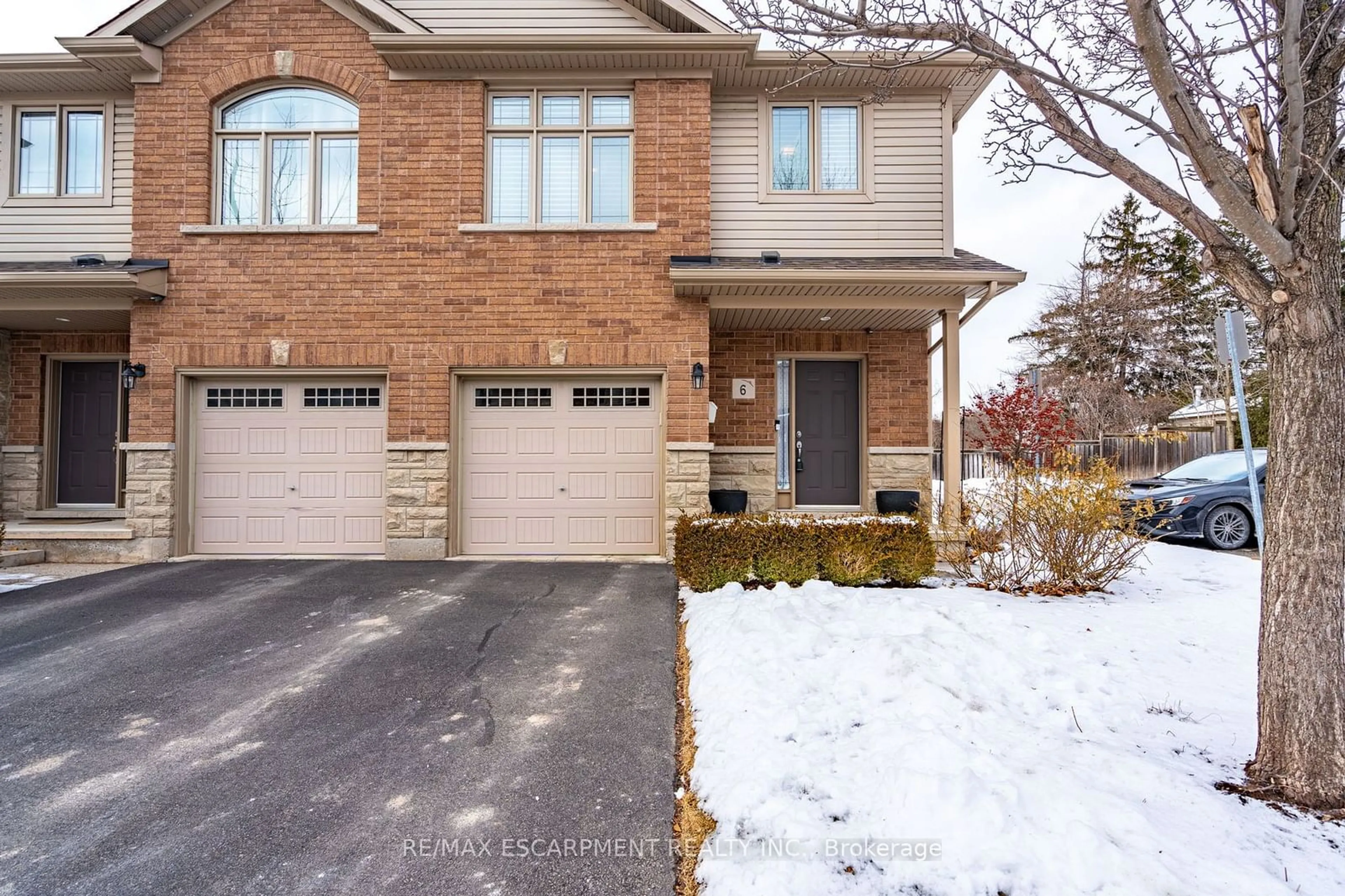 Home with brick exterior material, street for 1491 Plains Rd #6, Burlington Ontario L7T 4H1