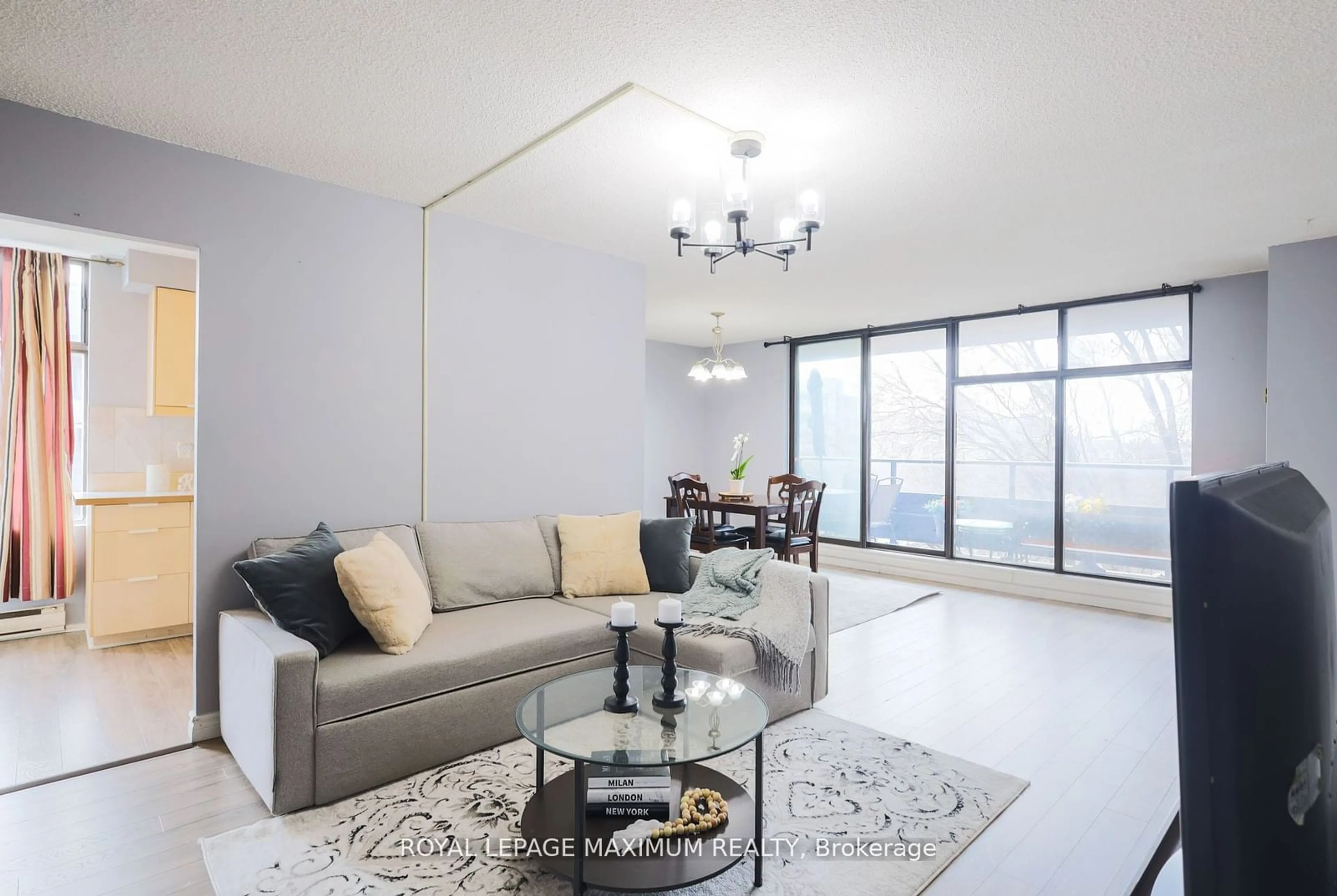 Living room with furniture, unknown for 135 Marlee Ave #501, Toronto Ontario M6B 4C6