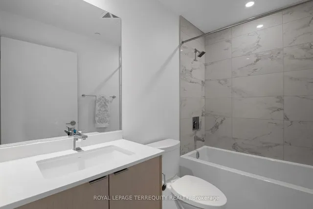Additional property image - 1928 Lake shore Blvd Unit 2506