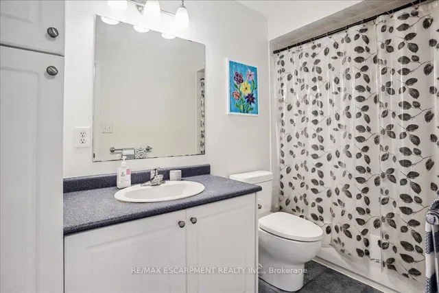 Additional property image - 2403 Emerson Dr