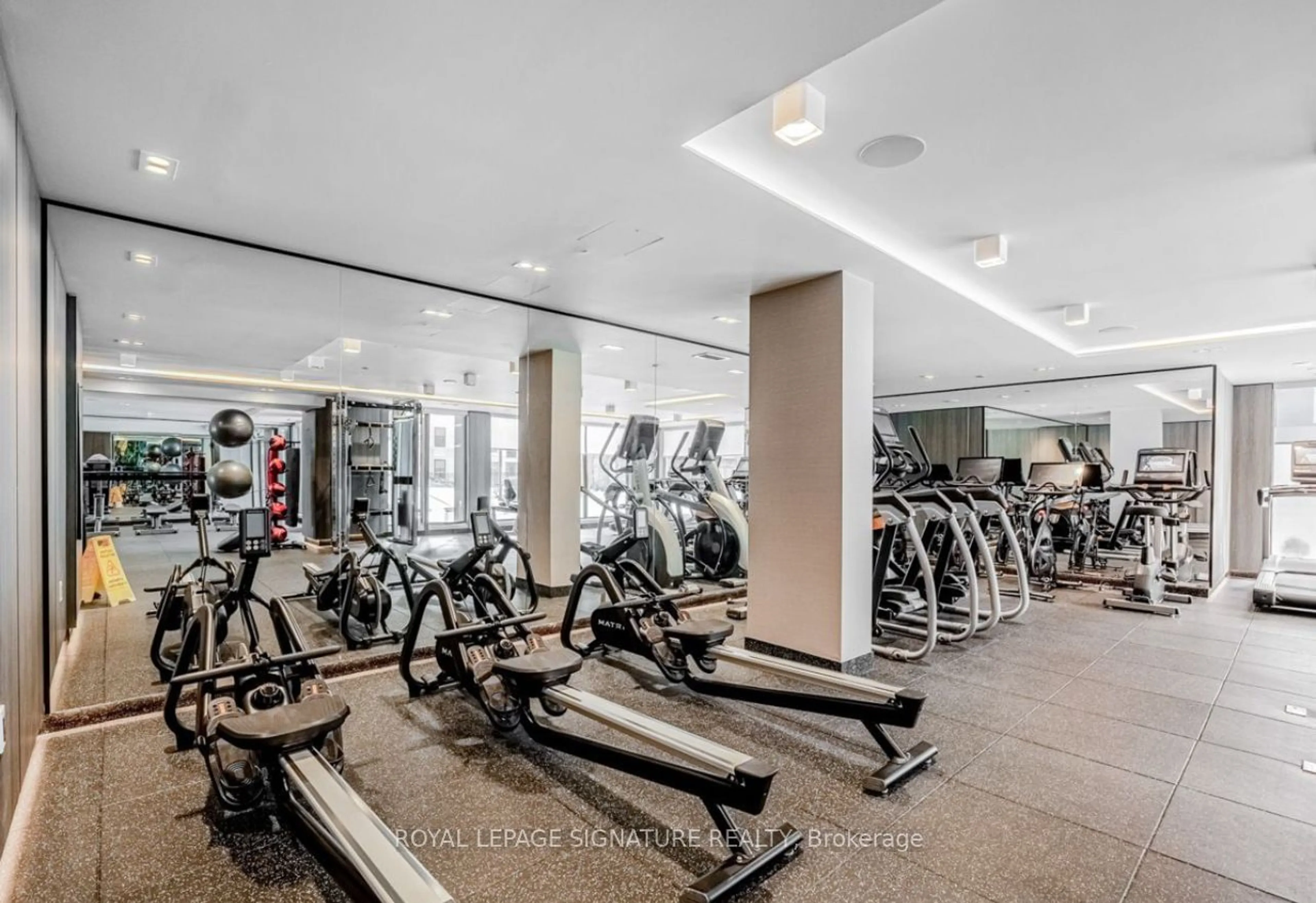 Gym or fitness room for 2333 Khalsa Gate #610, Oakville Ontario L6M 5R6