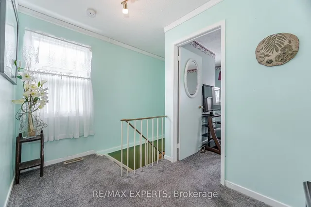 Additional property image - 28 Traverston Crt