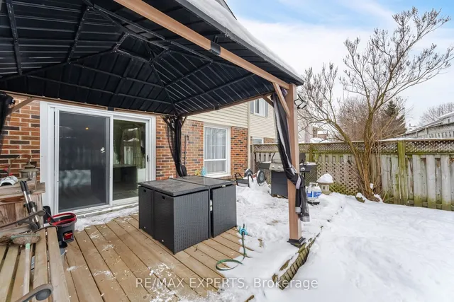 Additional property image - 28 Traverston Crt