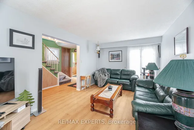 Additional property image - 28 Traverston Crt