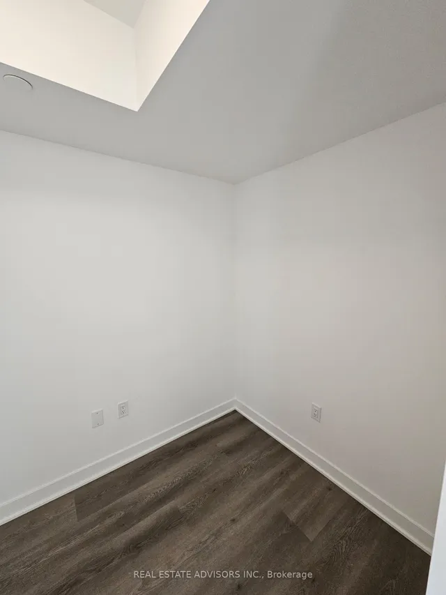 Additional property image - 36 Zorra St Unit 502