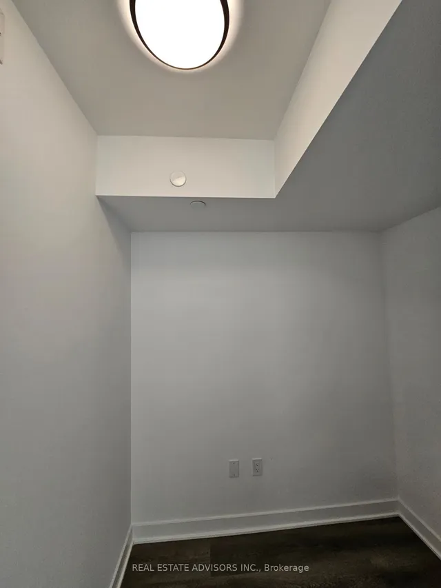 Additional property image - 36 Zorra St Unit 502