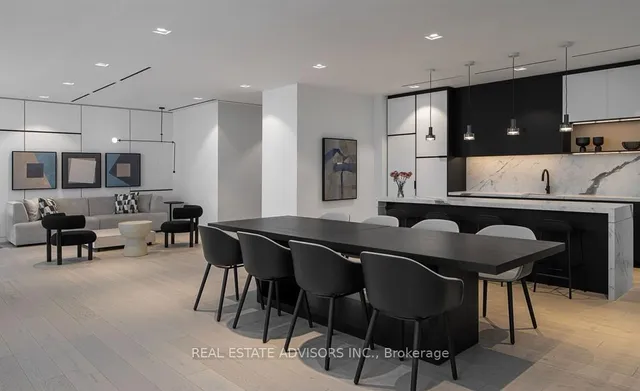 Additional property image - 36 Zorra St Unit 502