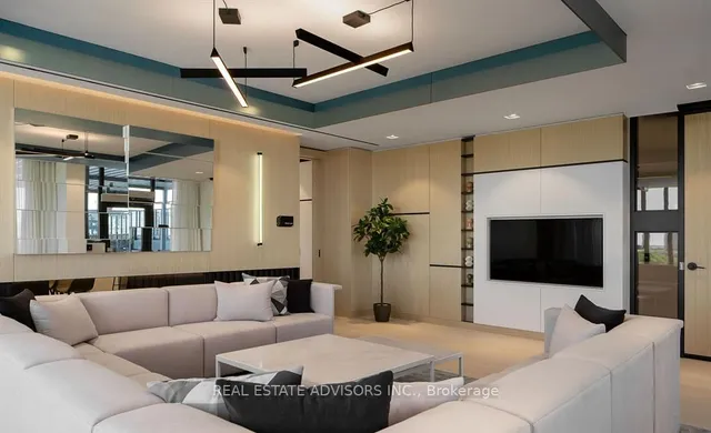Additional property image - 36 Zorra St Unit 502