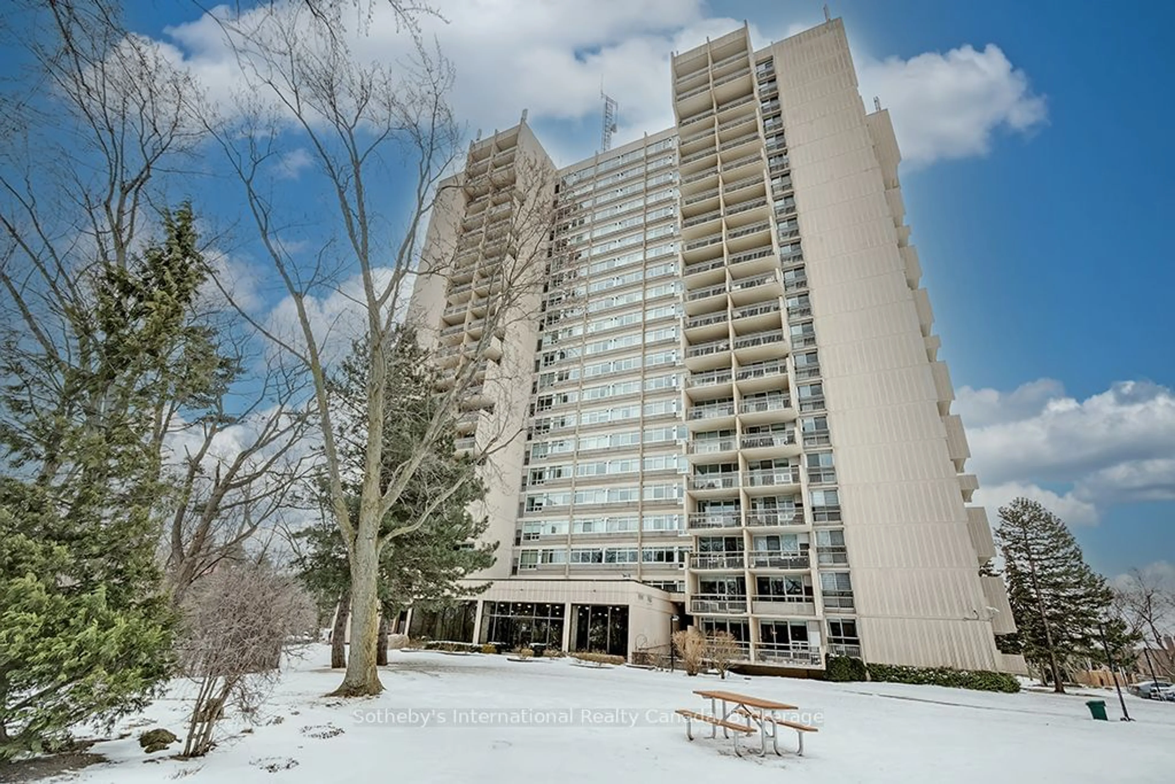 Unknown for 1359 White Oaks Blvd #103, Oakville Ontario L6H 2R8