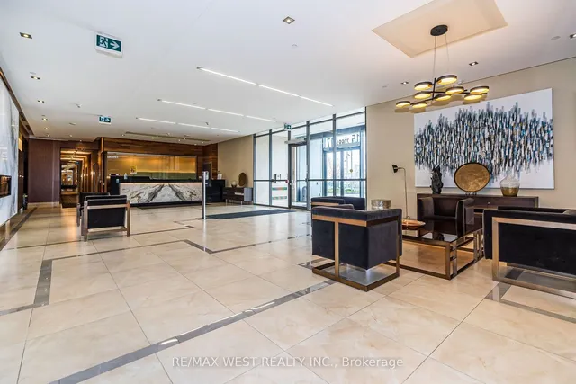 Additional property image - 15 Zorra St Unit 605