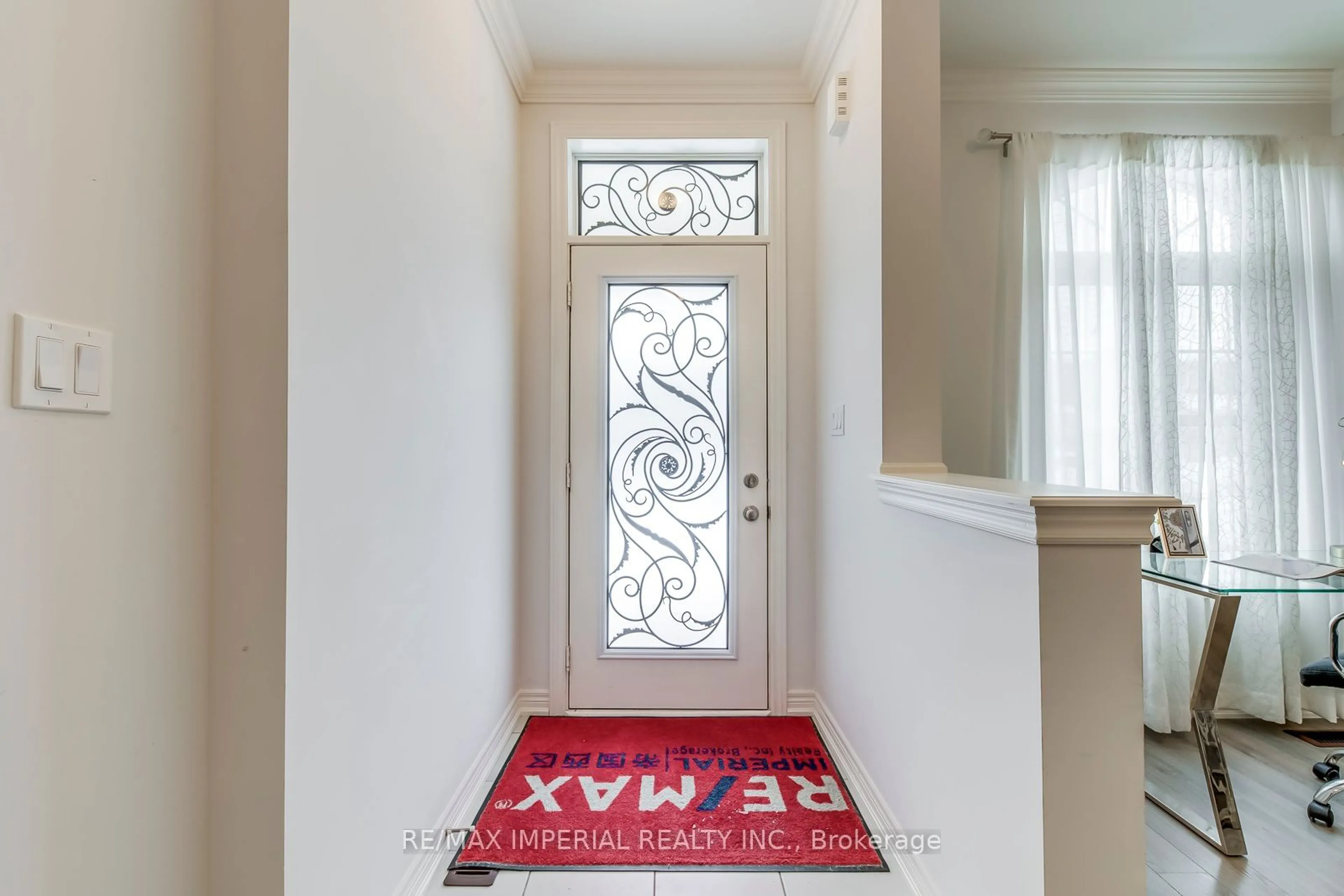 Indoor entryway for 4005 Eternity Way, Oakville Ontario L6H 3R4