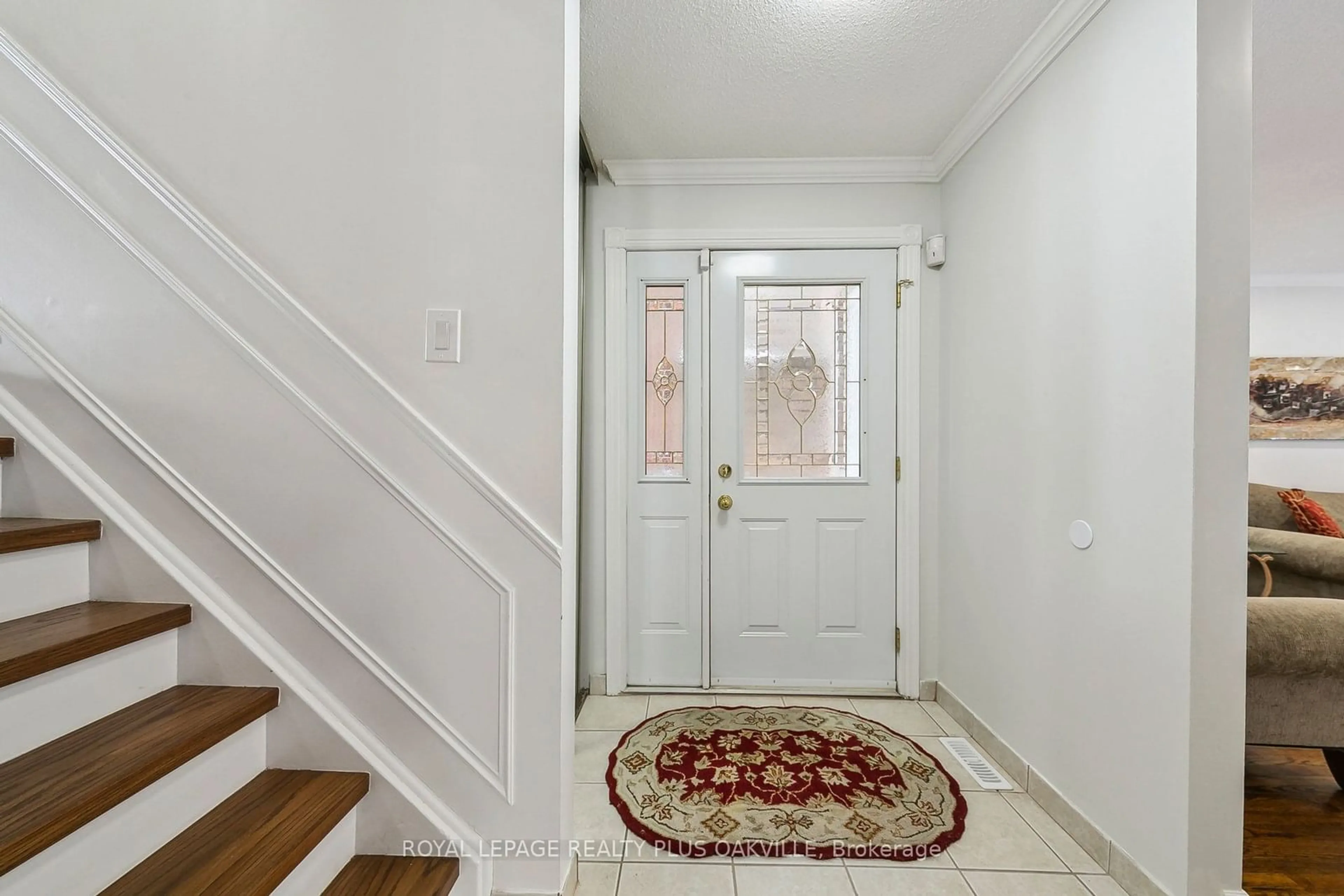 Indoor entryway for 4177 Sunflower Dr, Mississauga Ontario L5L 2L4