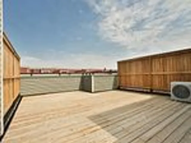 Property image - 70 Eastwood Park Gdns Unit TH 4