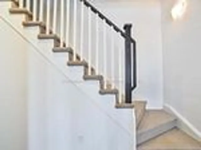 Additional property image - 70 Eastwood Park Gdns Unit TH 4