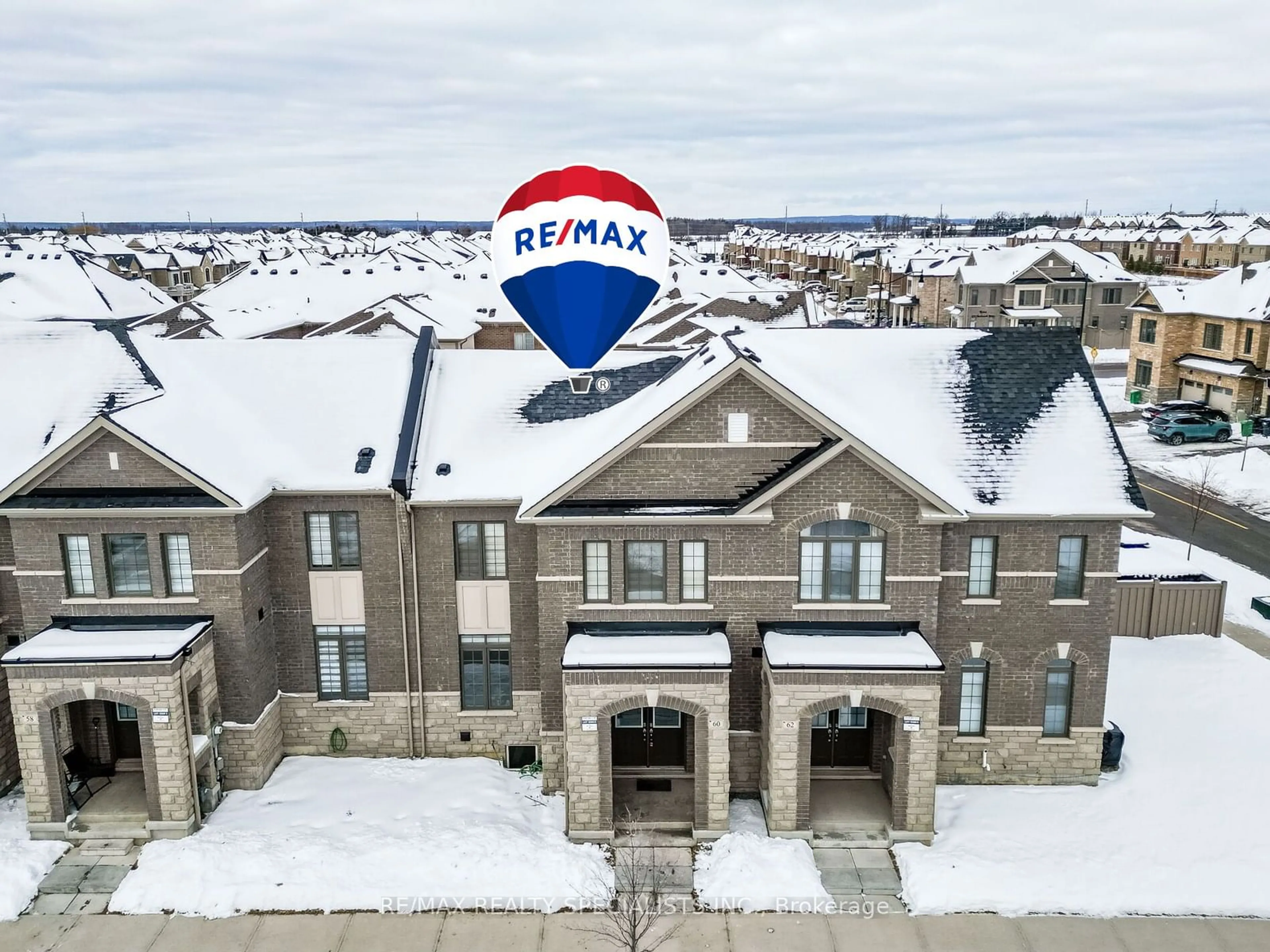 A pic from outside/outdoor area/front of a property/back of a property/a pic from drone, building for 60 Block Rd, Brampton Ontario L7A 5B3