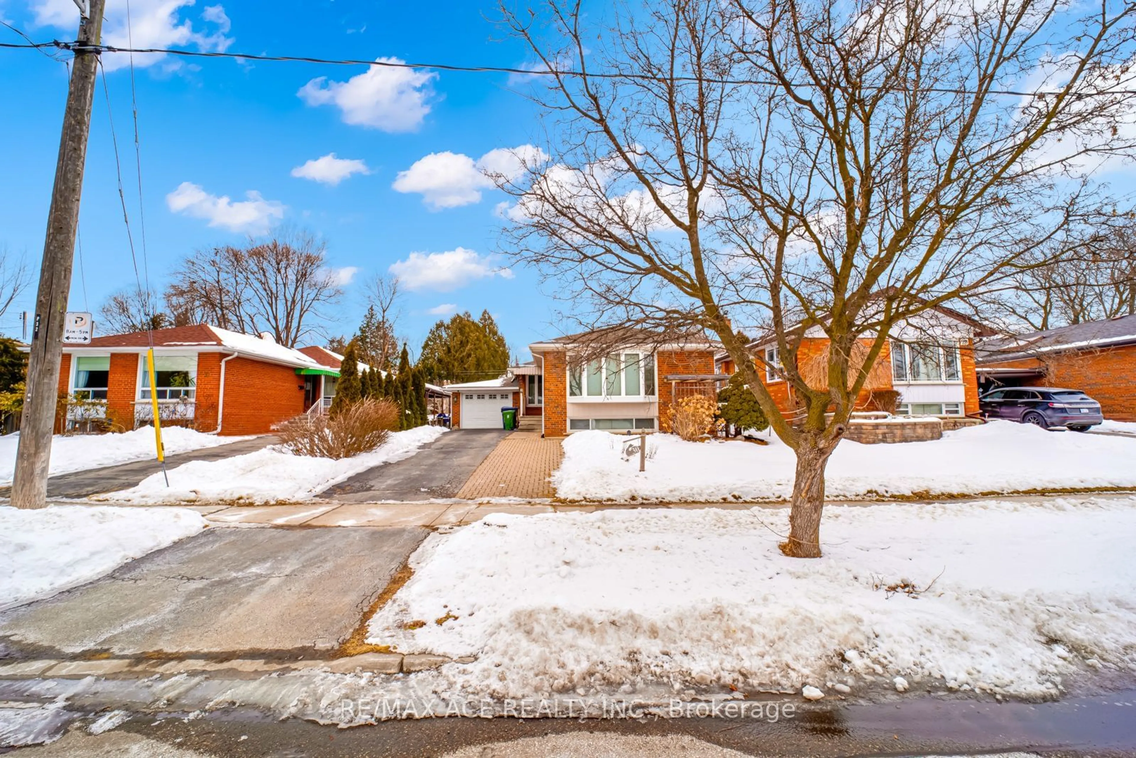 A pic from outside/outdoor area/front of a property/back of a property/a pic from drone, street for 30 Fallowfield Rd, Toronto Ontario M9W 2W2