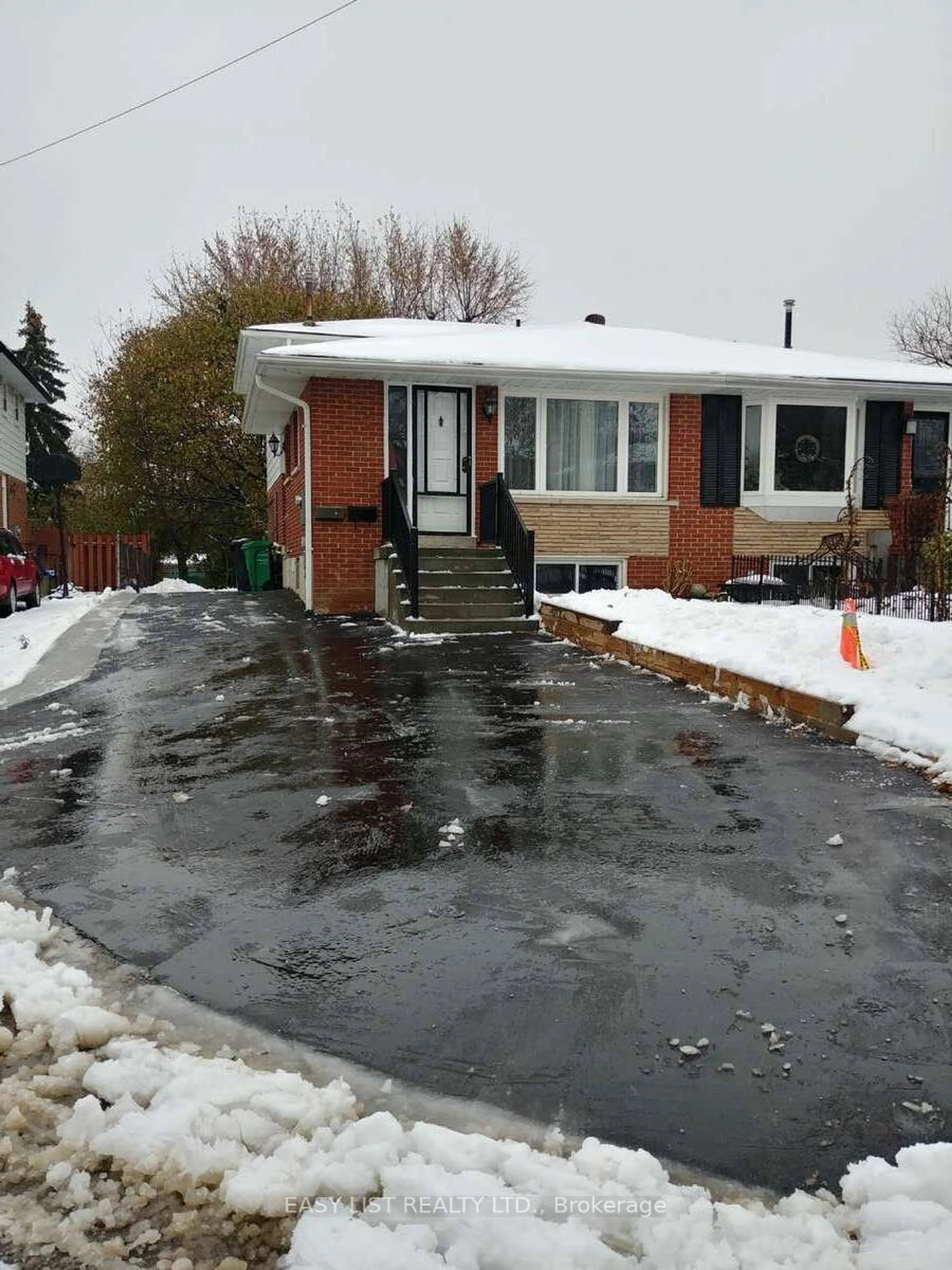 Unknown for 7 Mordon Crt, Brampton Ontario L6V 2B5