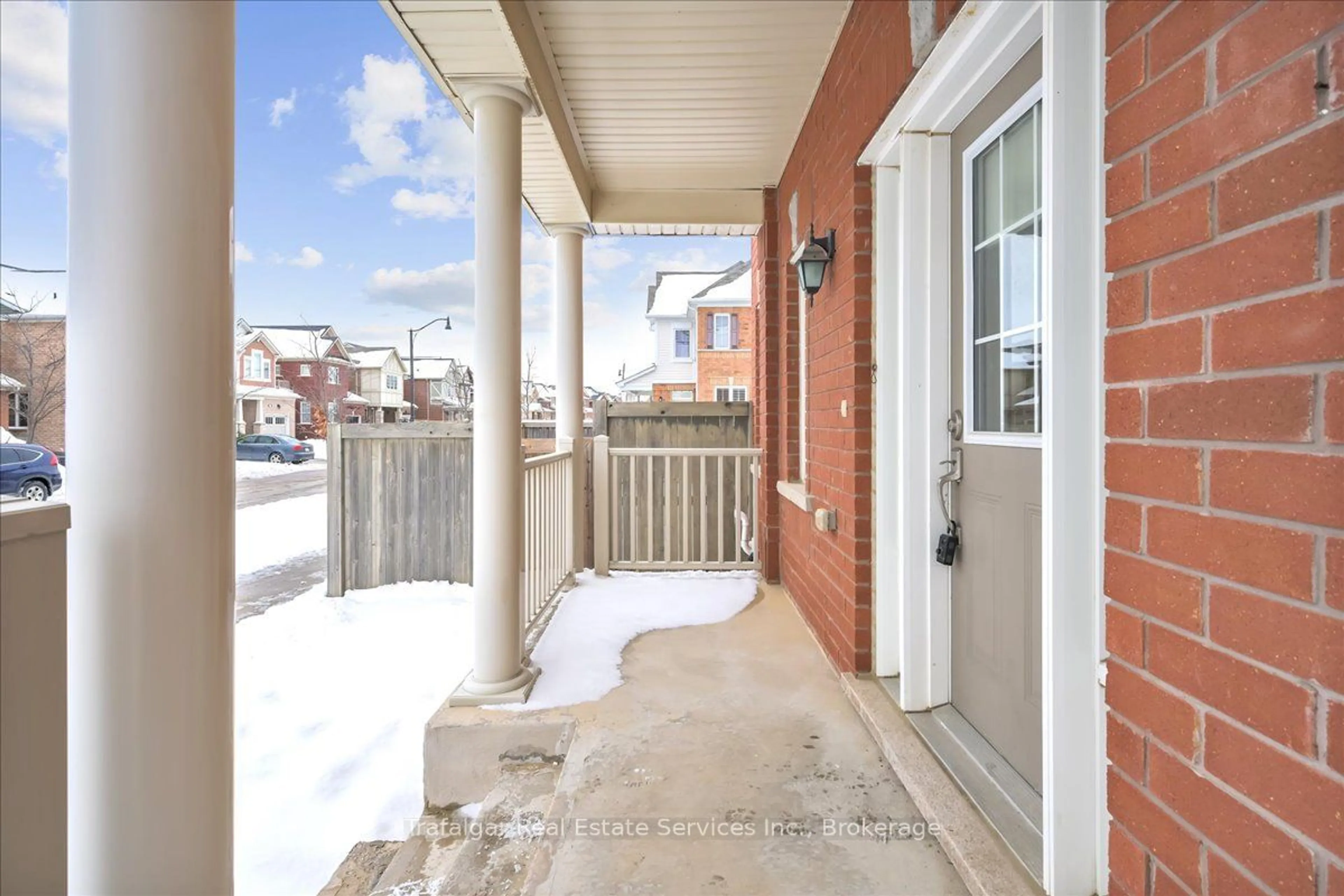 Patio, street for 2 Giltspur Rd, Brampton Ontario L7A 0Y9