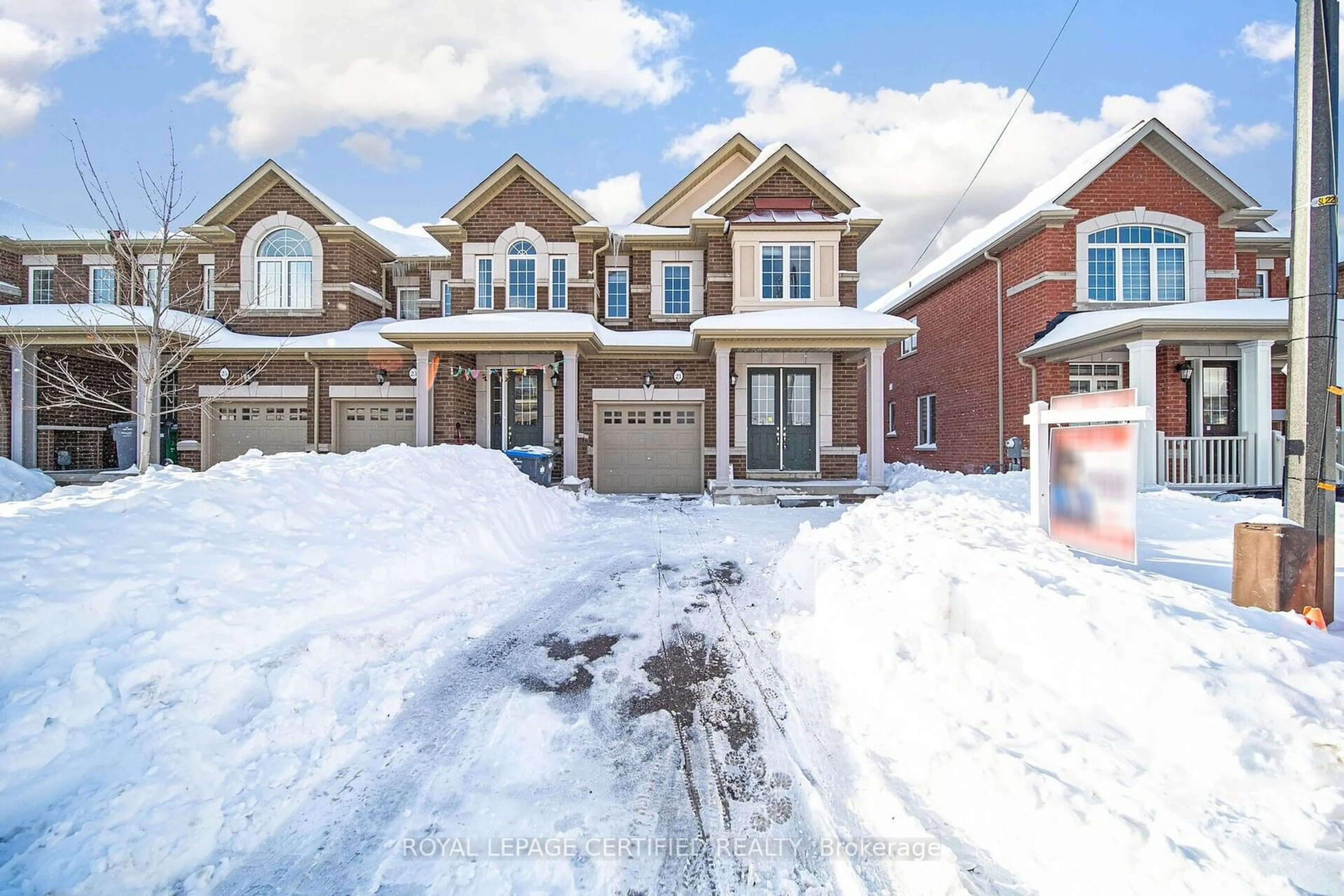 Home with brick exterior material, street for 21 Benhurst Cres, Brampton Ontario L7A 5A2