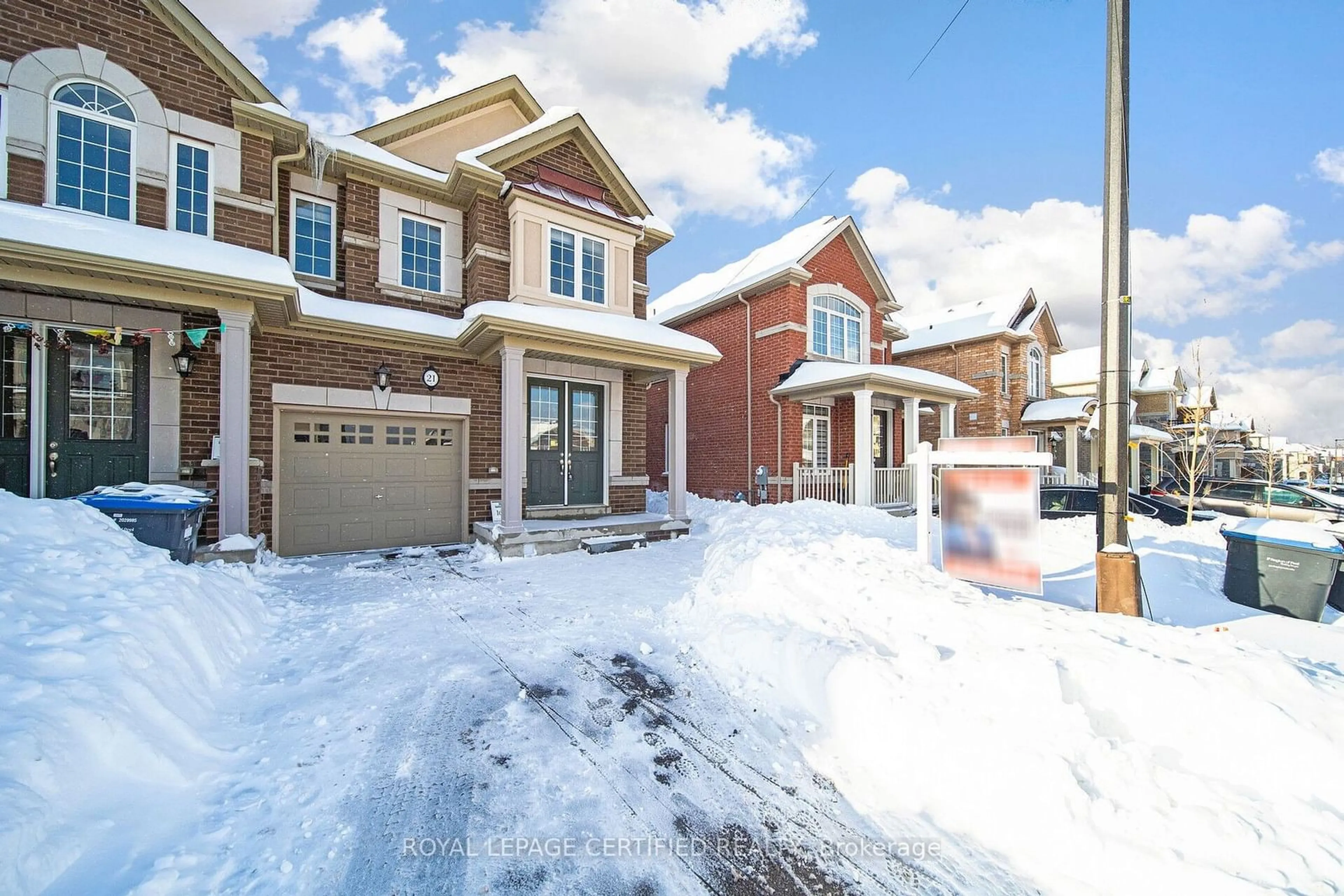 Home with brick exterior material, street for 21 Benhurst Cres, Brampton Ontario L7A 5A2