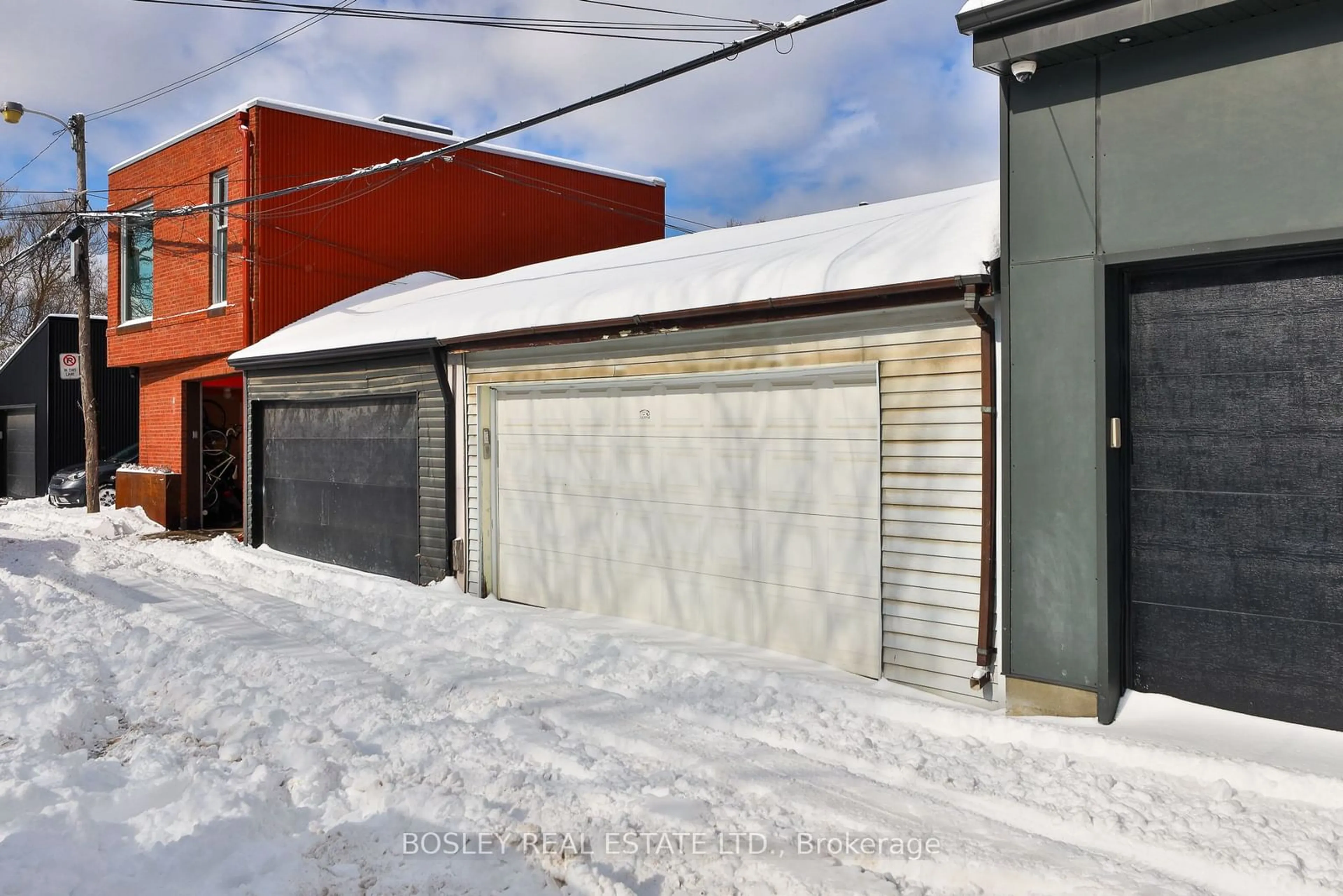 Indoor garage for 23 Fern Ave, Toronto Ontario M6R 1J9