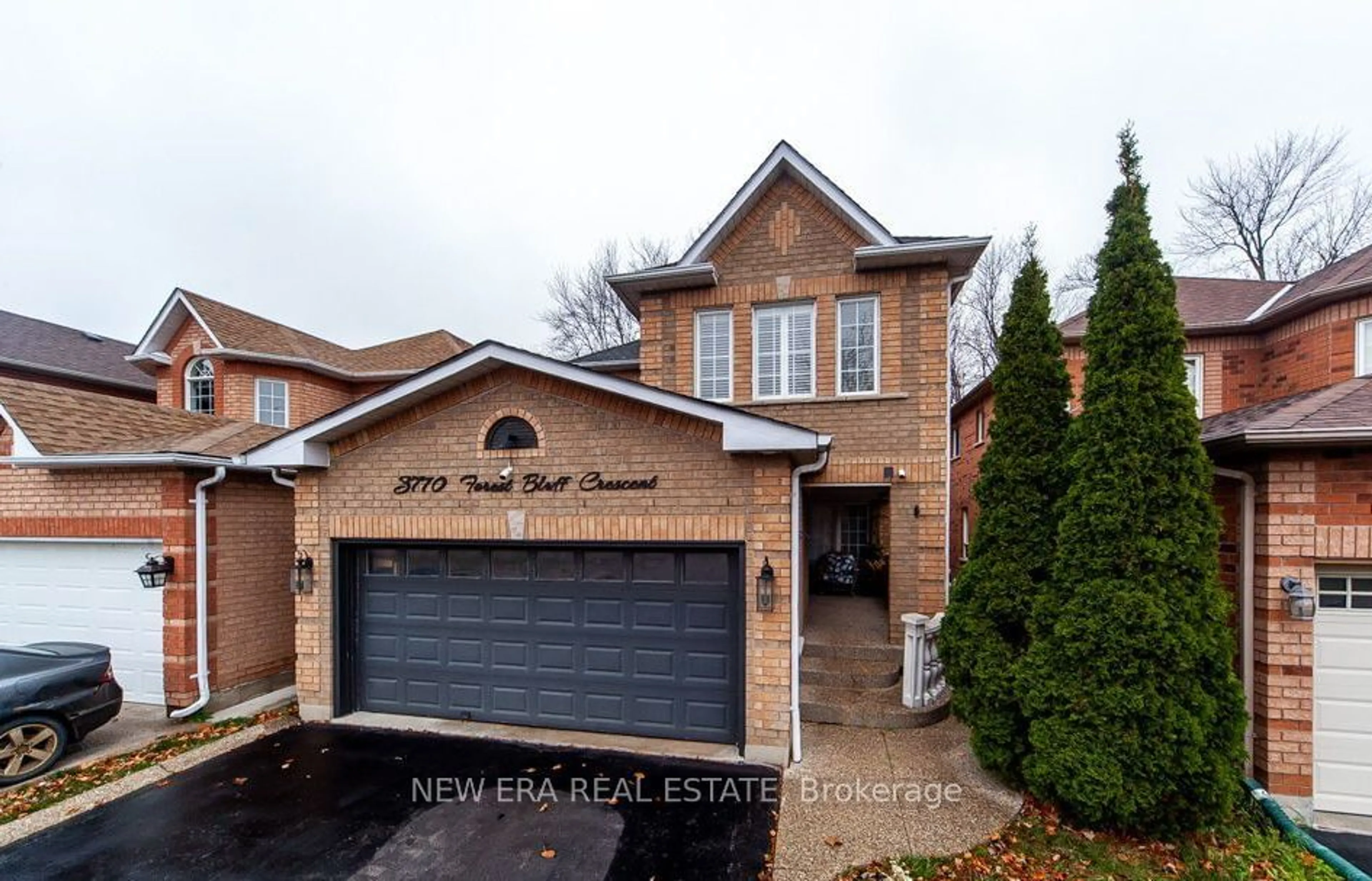 Home with brick exterior material, street for 3770 Forest Bluff Cres, Mississauga Ontario L5N 7T8