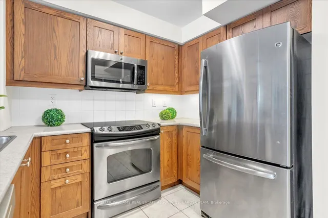 Additional image 10 of 3 Marine Parade Dr Unit 904